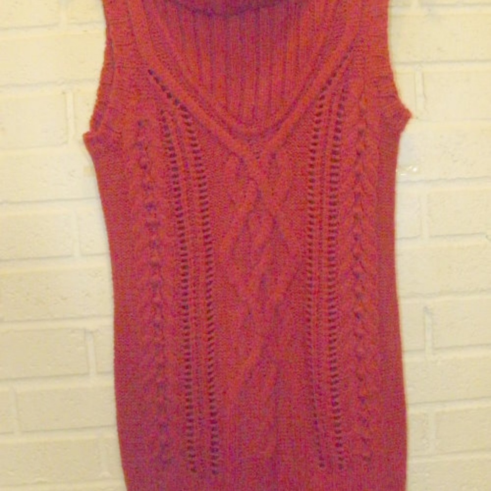 Sleeveless Piper & Blue Cable knit Cowl neck Tunic - Picture 2 of 4